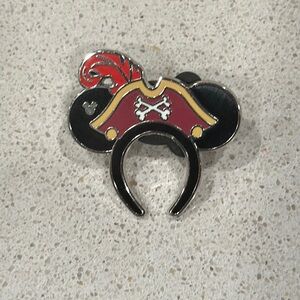 Disney Parks Trading Pin - Pirates of the Caribbean Ear Headband Pin - 2025